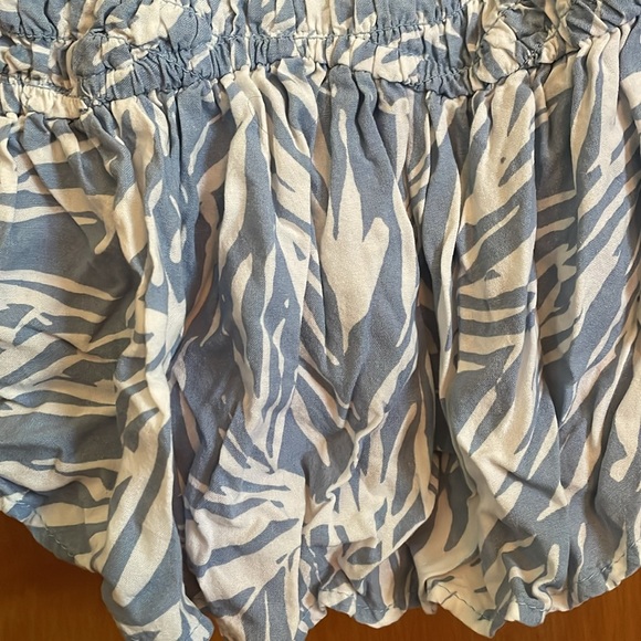 Japna blue and white smocked V neck crop top with ruffled sleeves. - Picture 3 of 5